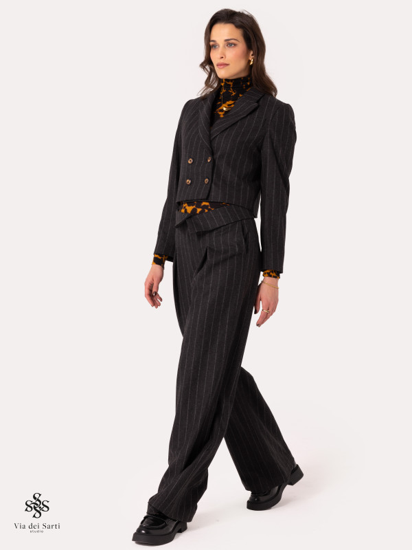 VENEZIA Wool Suit in Pinstripes